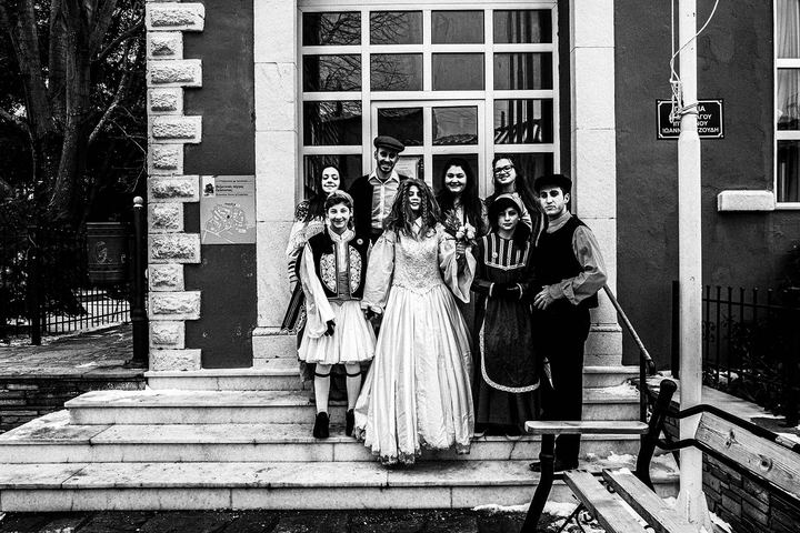 Wedding representation at Galatista - Group photograph